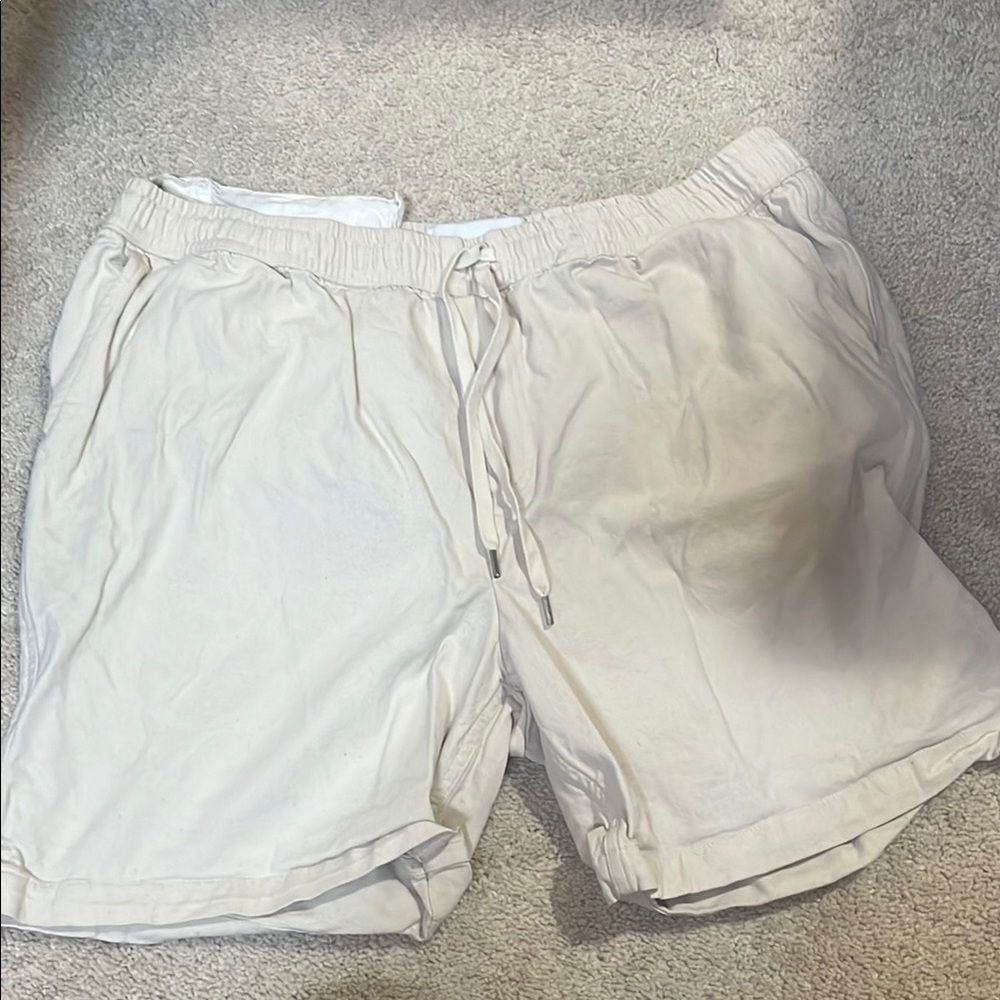 Corridor NYC Men's White Casual Shorts
